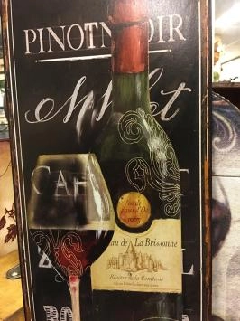 Enseigne en métal avec bouteille de vin + verre et texte joliment peints